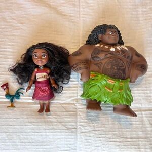 Moana and Maui Doll Set with Hay Hay